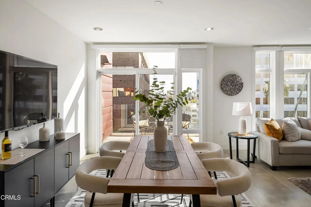 133 S Los Robles Avenue 510, Pasadena, California 91101 home-pic-7